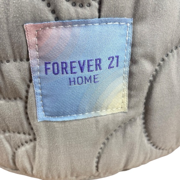 Forever 21 home Floral 2 piece quilt set. Drizzle twin - Picture 7 of 9